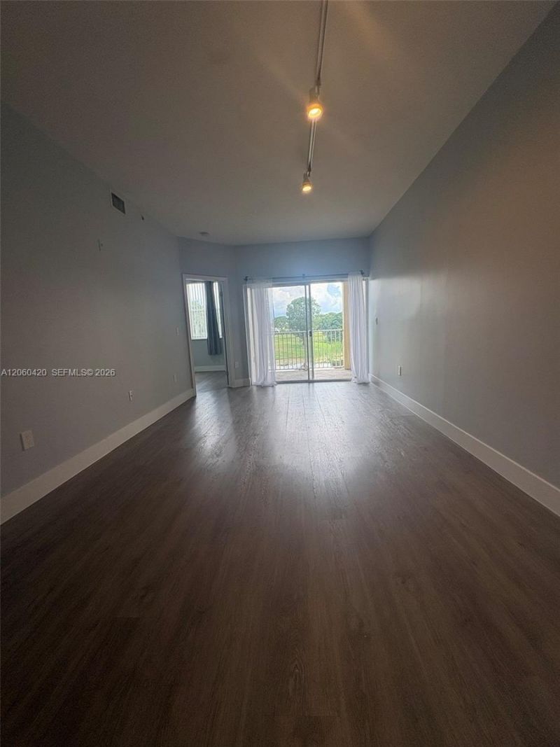 2100 Greenview Shores Blvd , Unit 513, Wellington, FL 33414 Photo