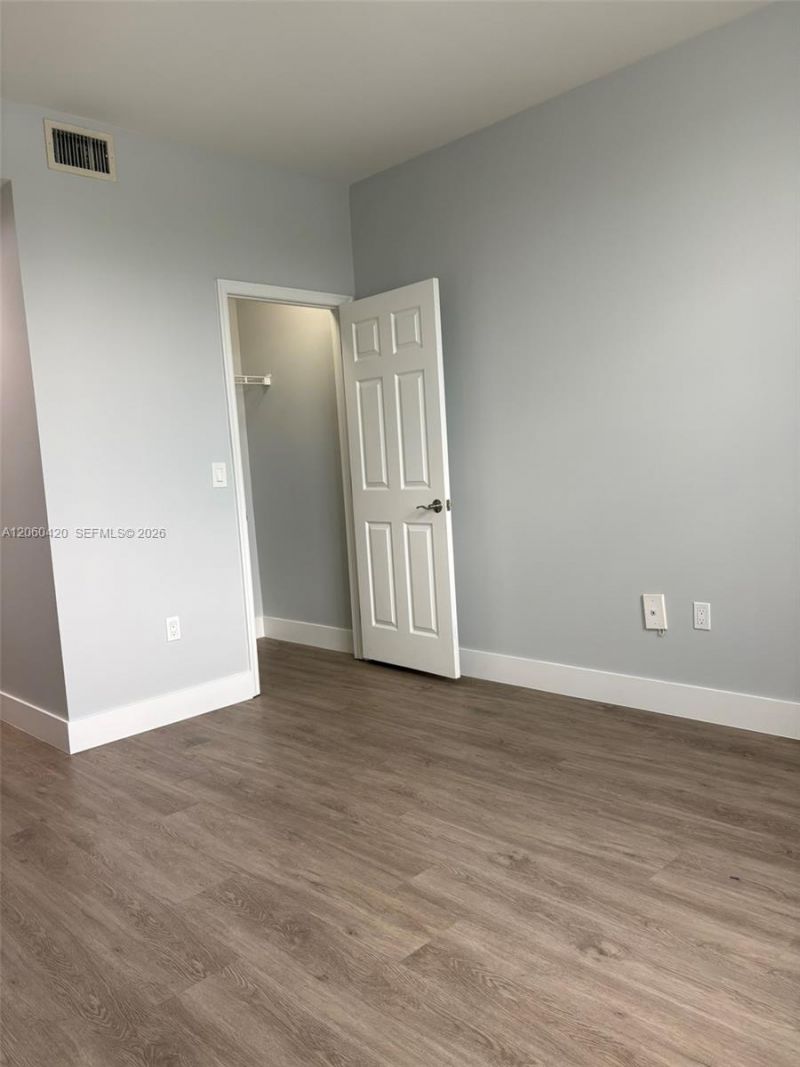 2100 Greenview Shores Blvd , Unit 513, Wellington, FL 33414 Photo