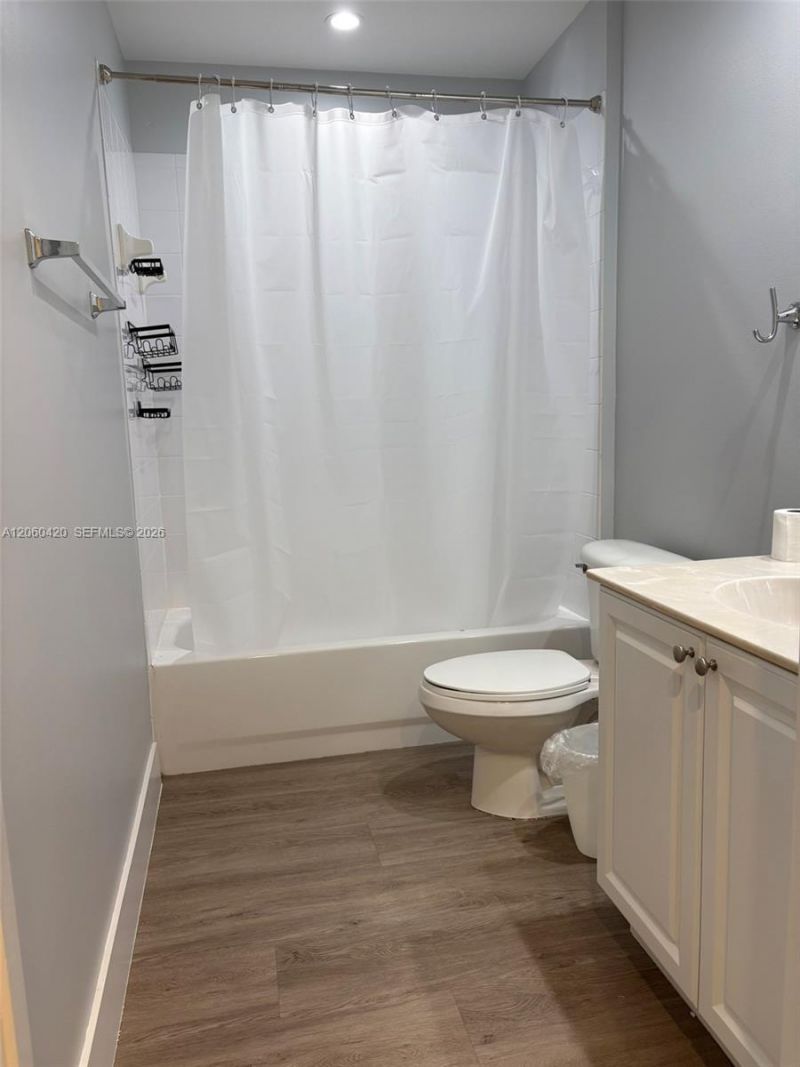 2100 Greenview Shores Blvd , Unit 513, Wellington, FL 33414 Photo