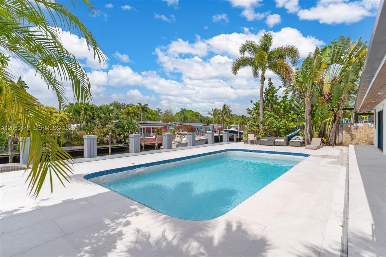 1713 SW 5th St , Fort Lauderdale, FL 33312 Photo