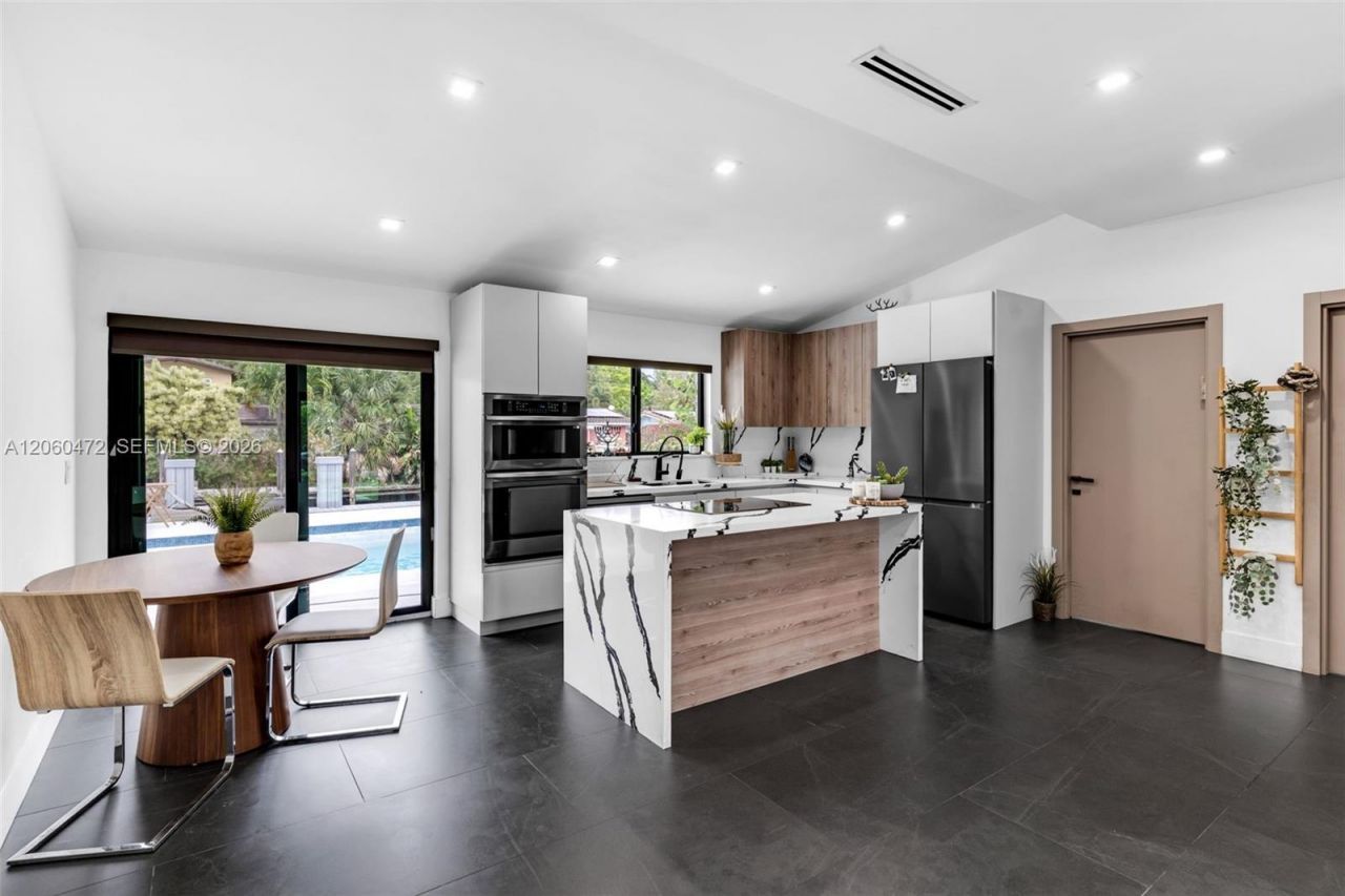 1713 SW 5th St , Fort Lauderdale, FL 33312 Photo