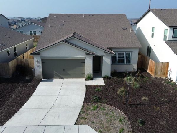 9007 Miranda Garden Street, Bakersfield, CA 93311
