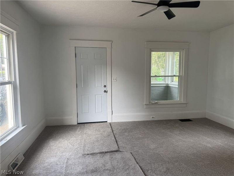 163 19th Street NW, Barberton, OH 44203 Photo 4