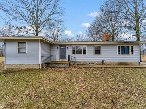 944 Mcdonald Avenue , McDonald, OH 44437