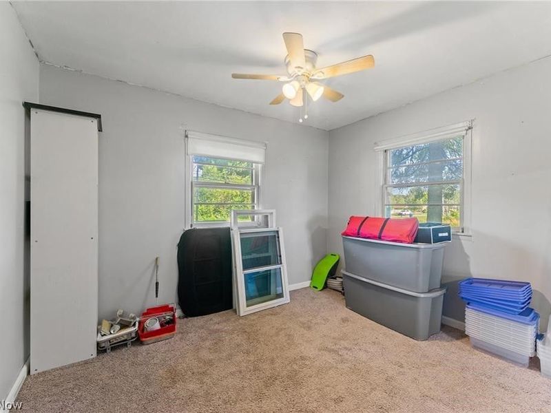 944 Mcdonald Avenue , Mc Donald, OH 44437 Photo 12