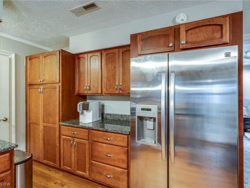 2510 Williamsburg Drive, Uniontown, OH 44685 Photo 11