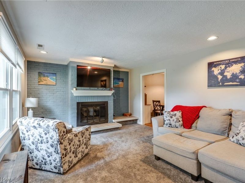 2510 Williamsburg Drive , Uniontown, OH 44685 Photo 4