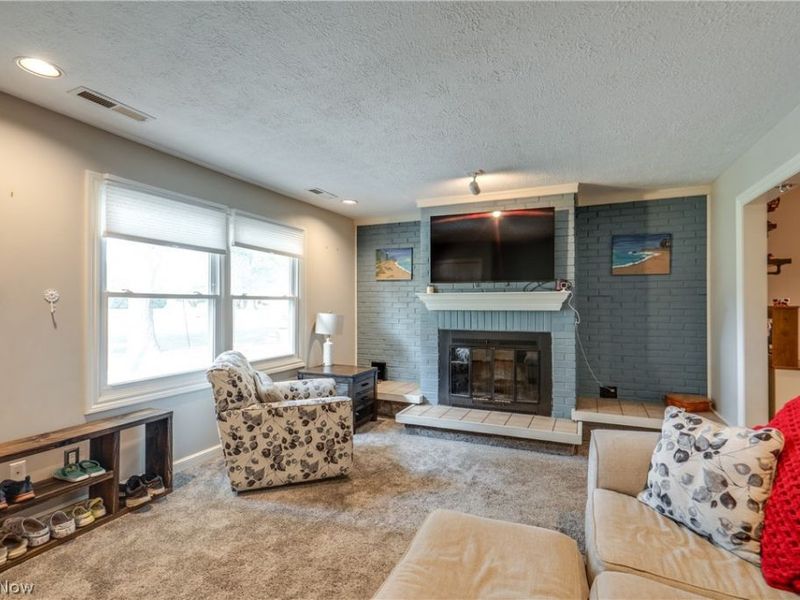 2510 Williamsburg Drive, Uniontown, OH 44685 Photo 5