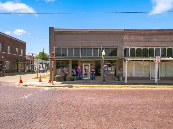 80 S Side Square , Cooper, TX 75432