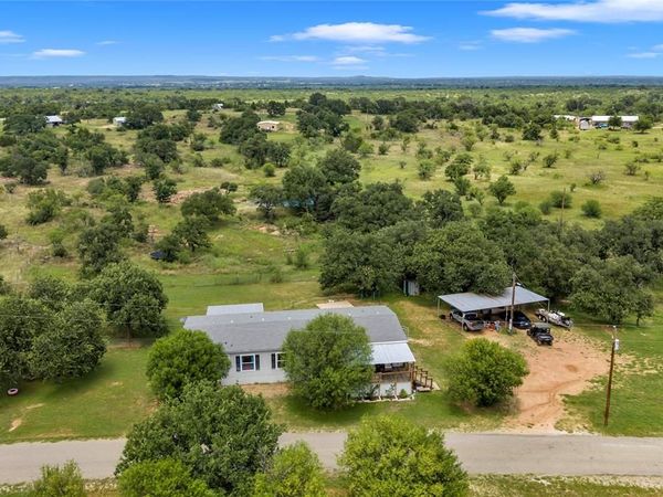 153 Lariat Lane, Llano, TX 78643