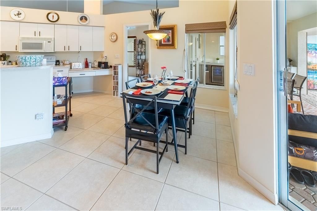 458 Countryside Dr, Naples, FL 34104 Photo