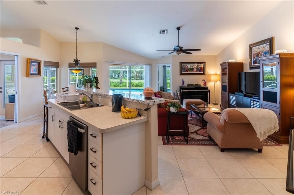 458 Countryside Dr, Naples, FL 34104 Photo