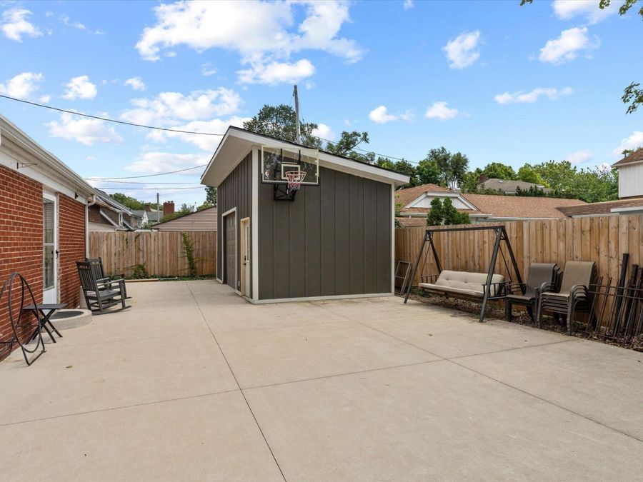 Property Image 37