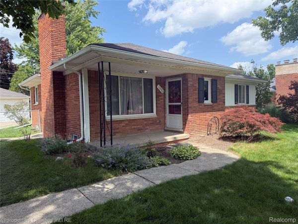 16982 Dunblaine Avenue, Beverly Hills Village, Mi 48025