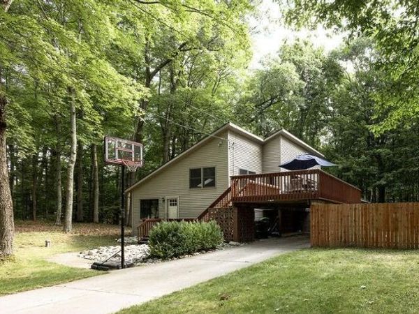 1430 N Scenic Drive, Muskegon, MI 49445