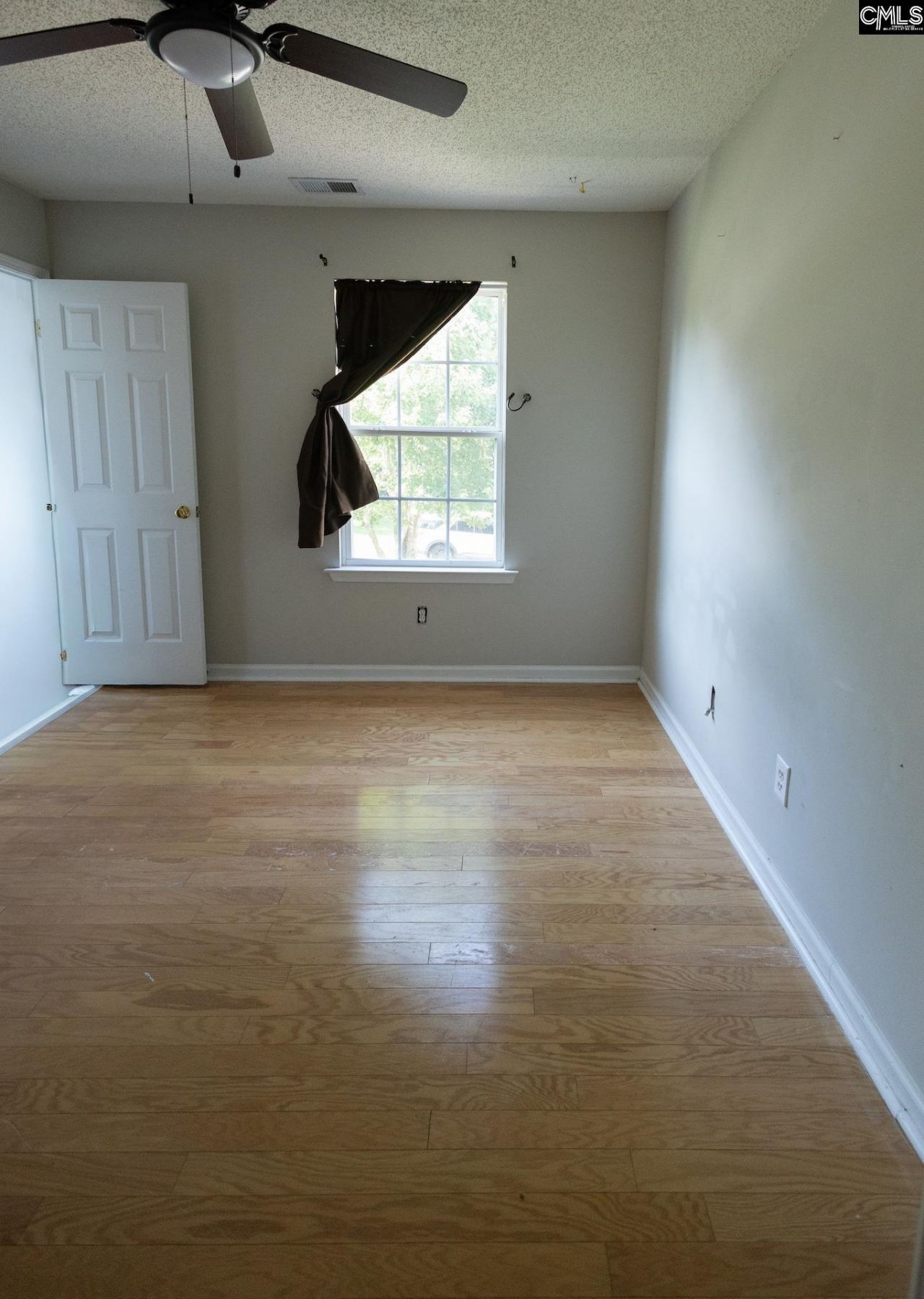 212 Lothrop Hill Road  Photo 23