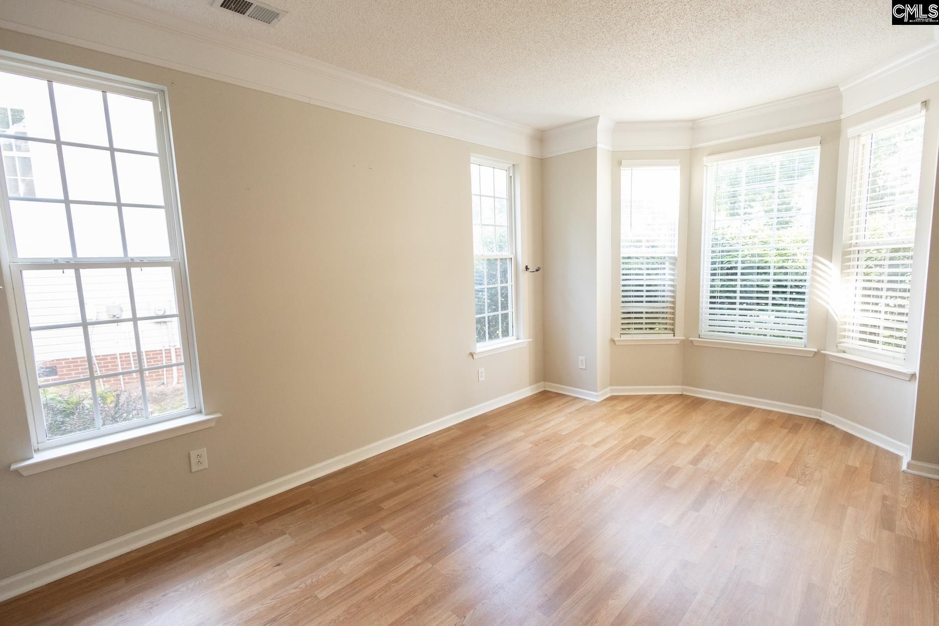 212 Lothrop Hill Road  Photo 5