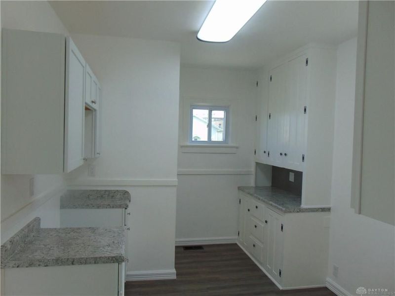 747 Heck Avenue, Dayton, OH 45417 Photo 9