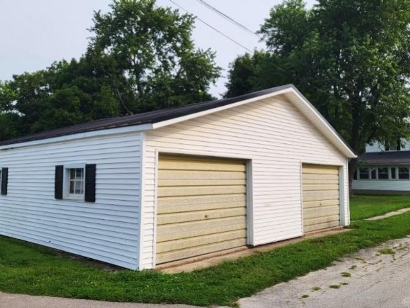 332 E Washington Street, Harrison Township, OH 45346 Photo 3