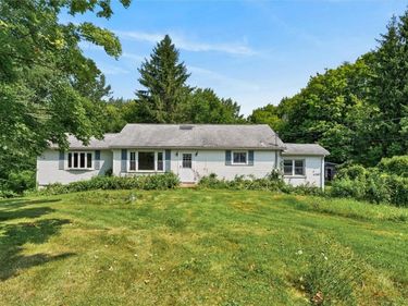 11287 Ridge Road , Wolcott, NY 14590