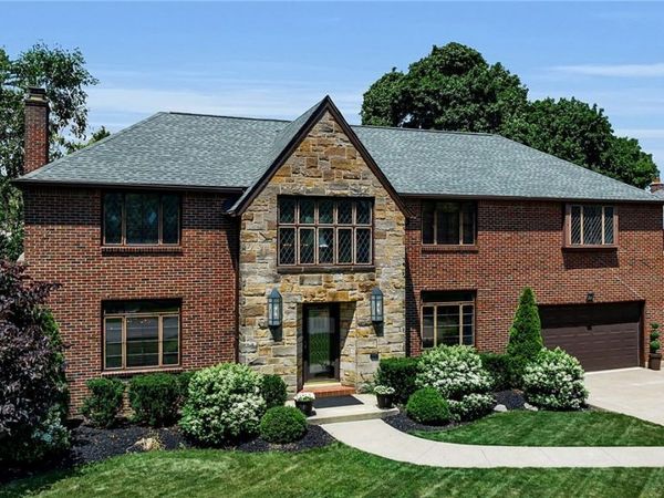 34 Audley End , Amherst, NY 14226