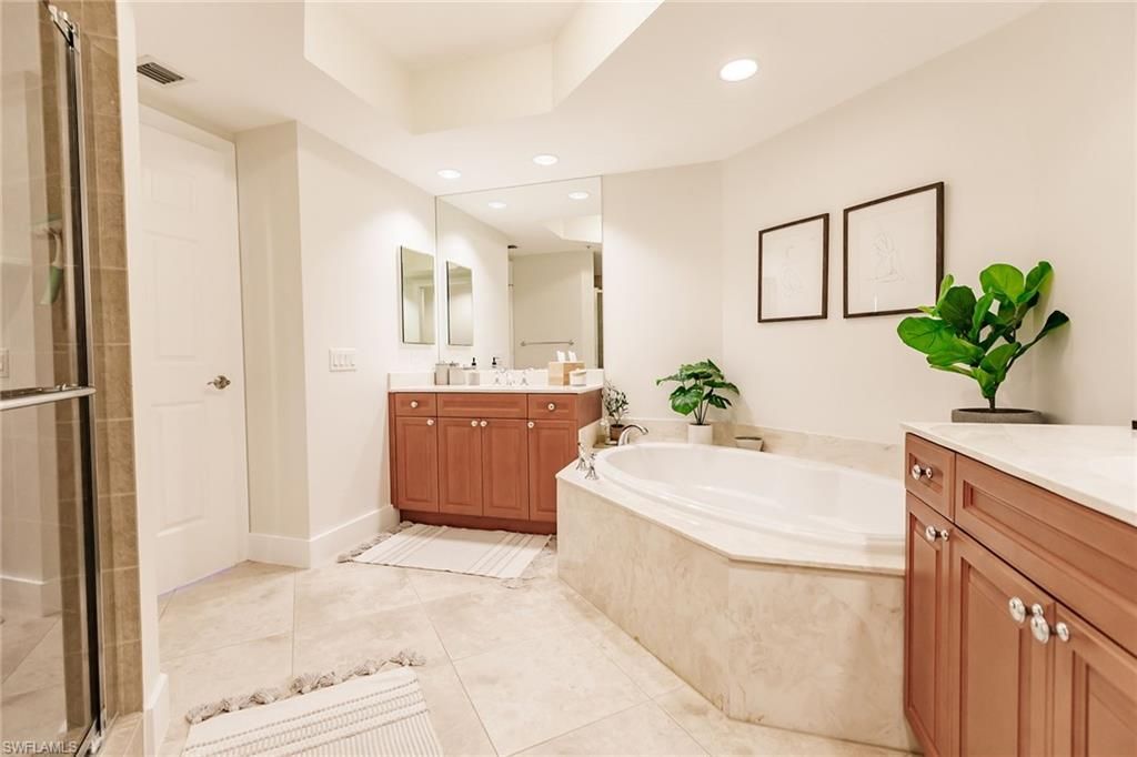 23540 Via Veneto , Unit 602, Bonita Springs, FL 34134 Photo