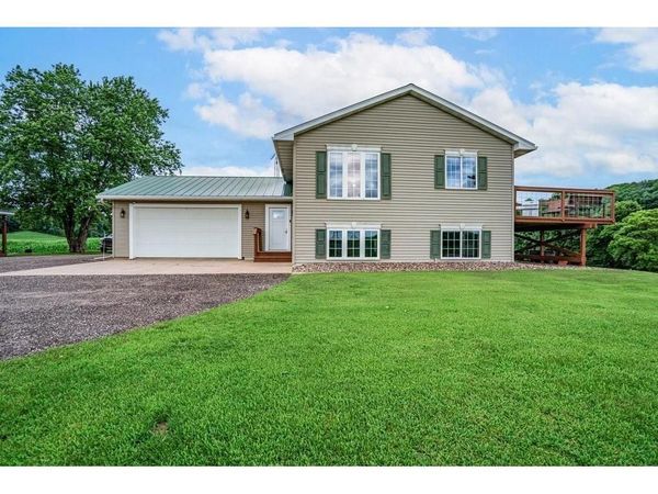 E3571 810th Avenue, Menomonie, WI 54751
