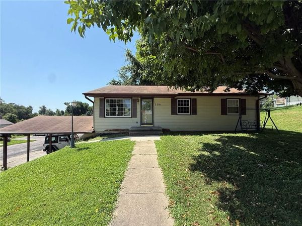 106 E Missouri Street, Oregon, MO 64473