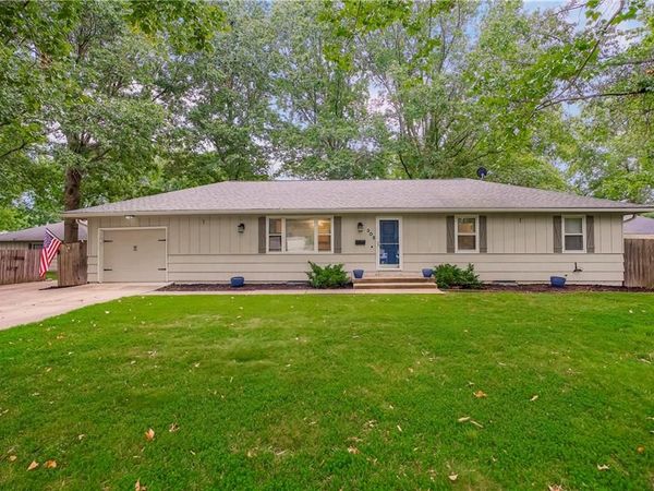 305 S Berkley Street, Louisburg, KS 66053