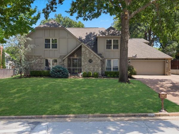 6215 S Richmond Avenue , Tulsa, OK 74136