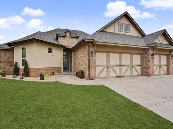 4600 Kentucky Ridge Drive, Mustang, OK 73064
