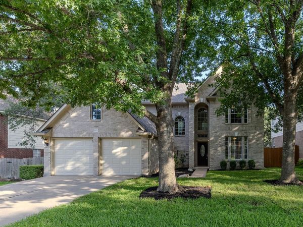 2021 Woodglen DR, Round Rock, TX 78681