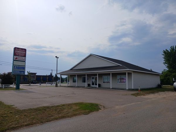 5177 W US-10, Ludington, MI 49431
