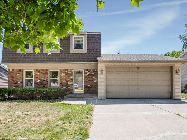 1577 Sheffield Drive, Ypsilanti, MI 48198