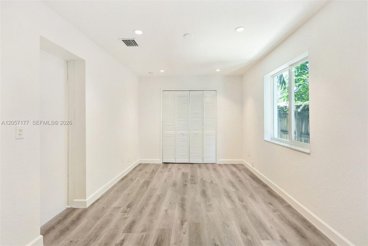 2240 SW 24th Ave , Miami, FL 33145 Photo