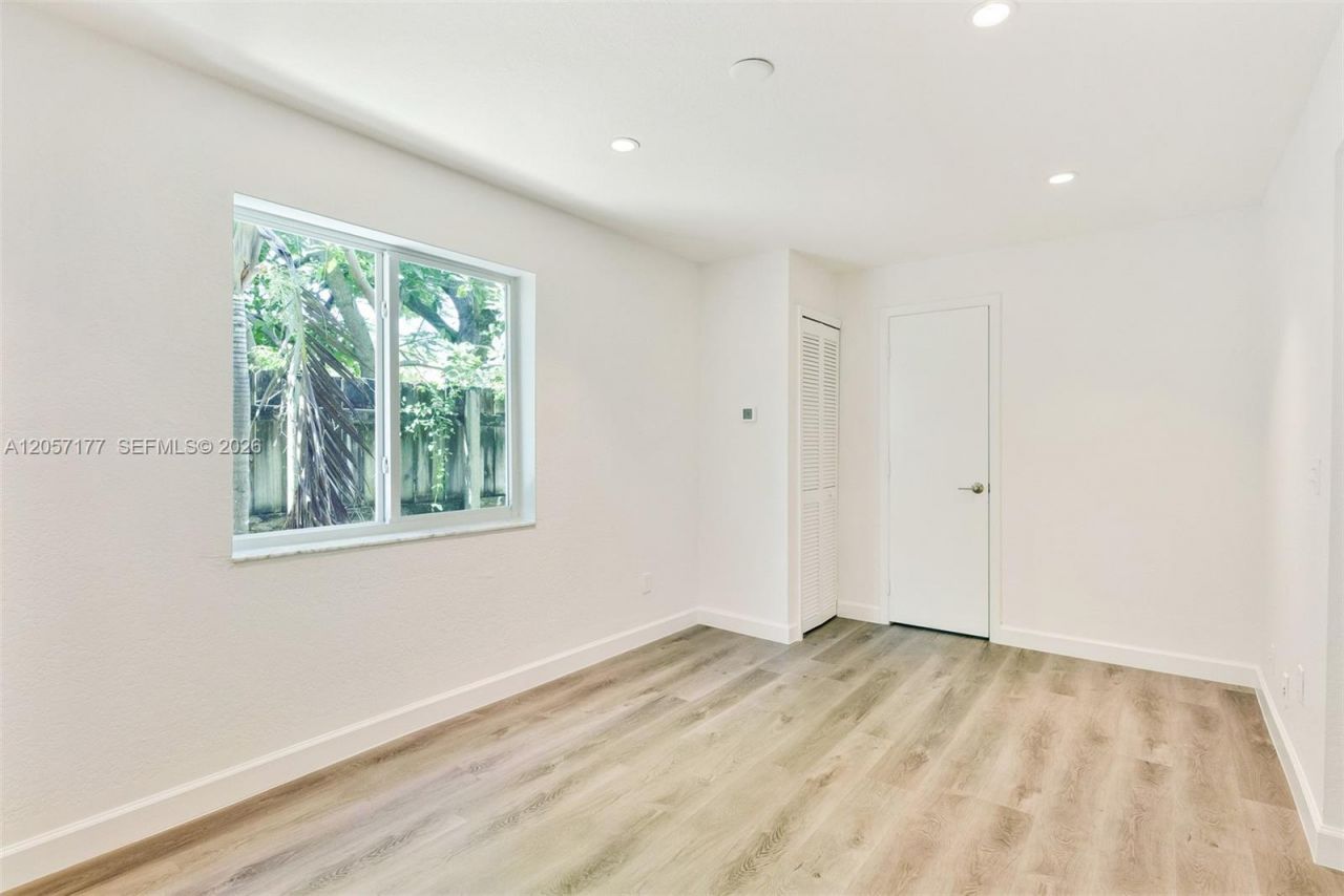 2240 SW 24th Ave , Miami, FL 33145 Photo
