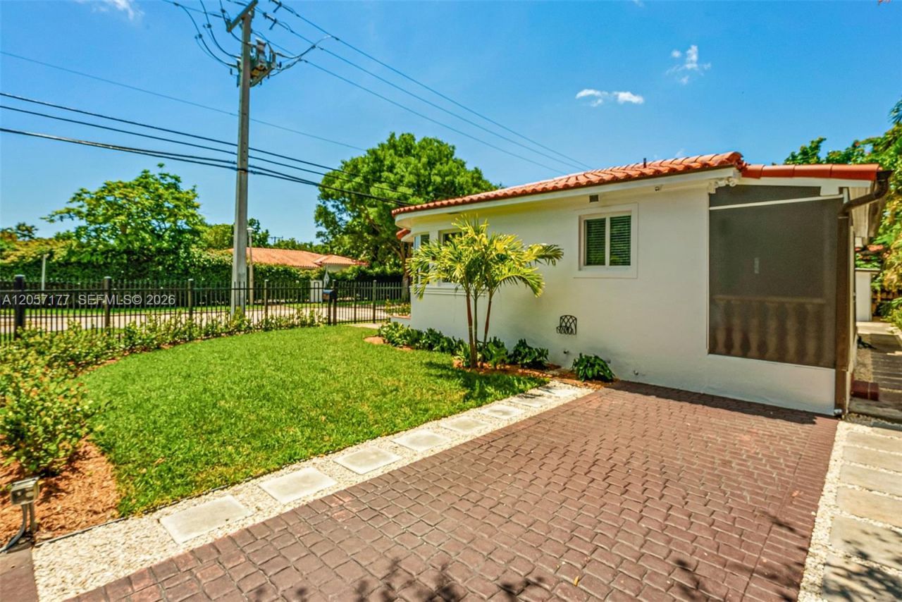 2240 SW 24th Ave , Miami, FL 33145 Photo