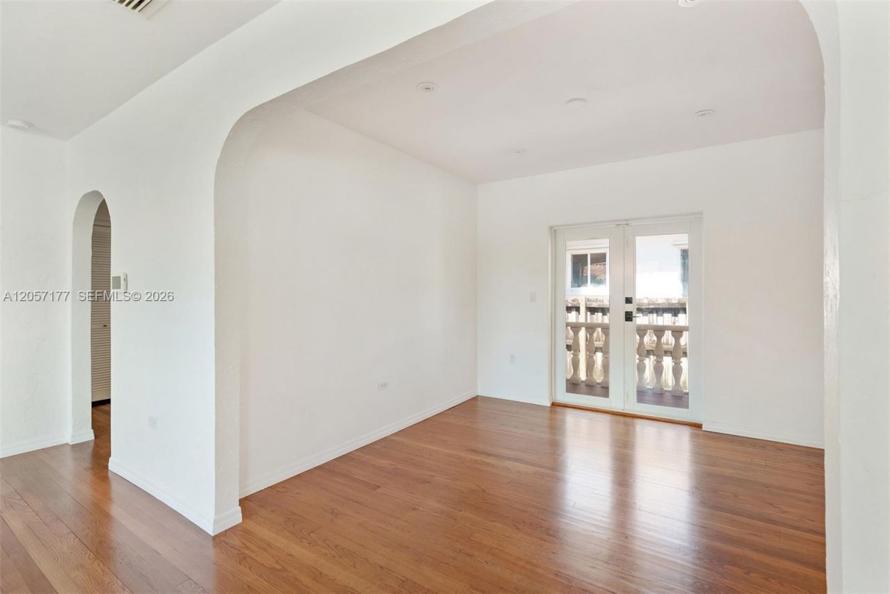 2240 SW 24th Ave , Miami, FL 33145 Photo