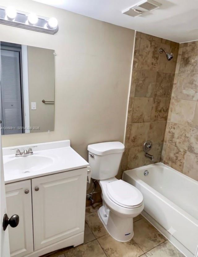 9814 Nob Hill Ct, Unit 9814, Sunrise, FL 33351 Photo