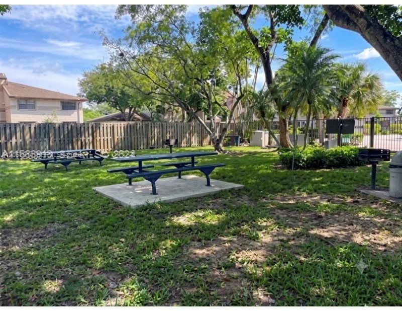 9814 Nob Hill Ct, Unit 9814, Sunrise, FL 33351 Photo