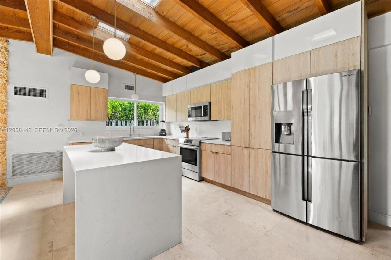 4344 S Douglas Rd , Miami, FL 33133 Photo