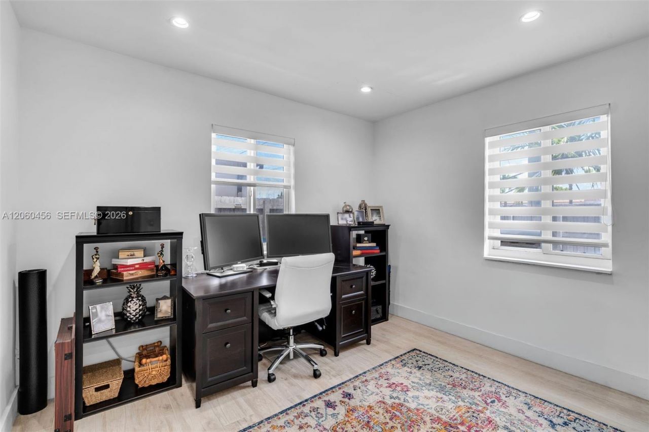 400 Central Blvd, Miami, FL 33144 Photo
