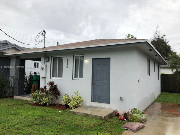 320 NW 42nd Street, Unit 320, Miami, FL 33127