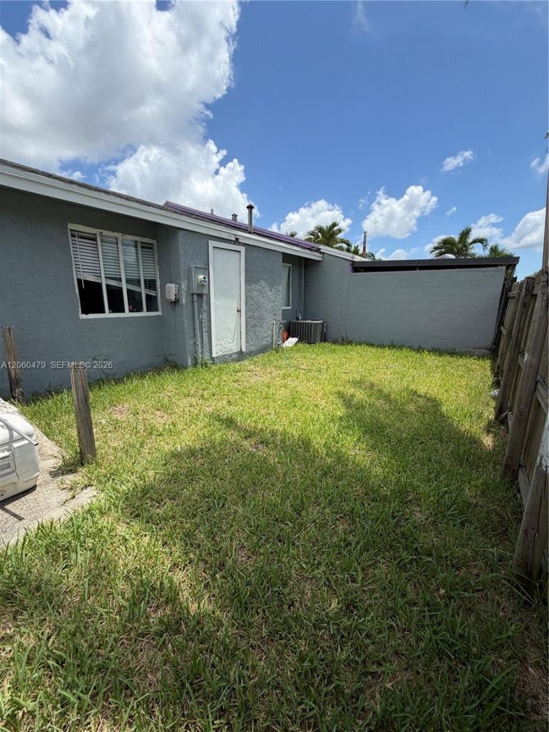 18602 NW 46th Ave, Unit 18602, Miami Gardens, FL 33055 Photo