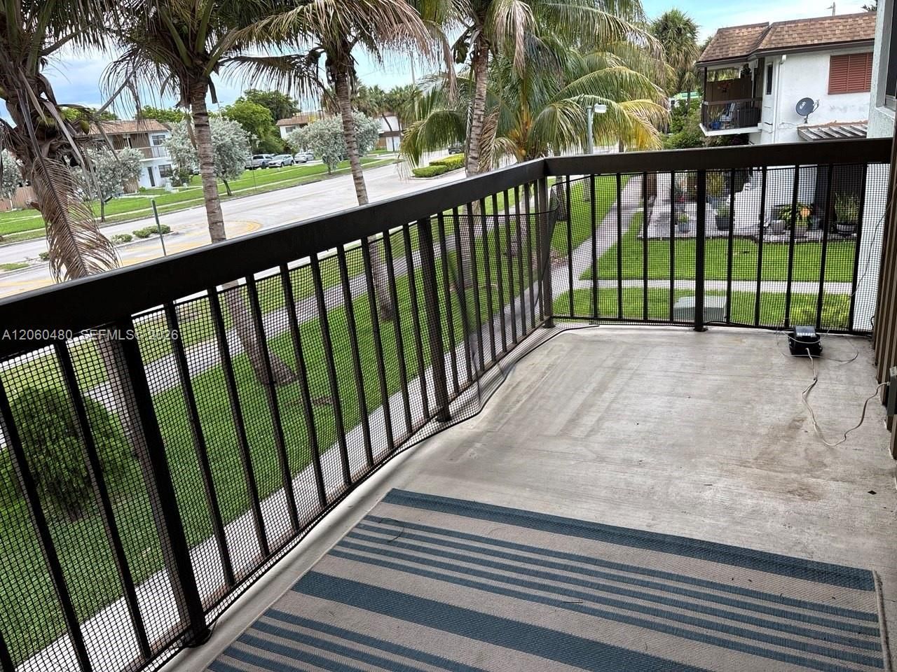 6900 NW 169th St, Unit 137G, Hialeah, FL 33015 Photo