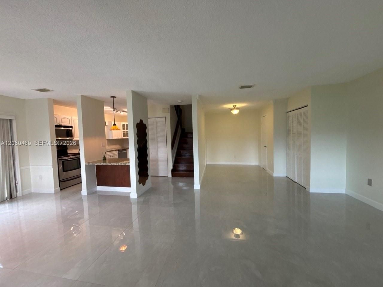 6900 NW 169th St, Unit 137G, Hialeah, FL 33015 Photo