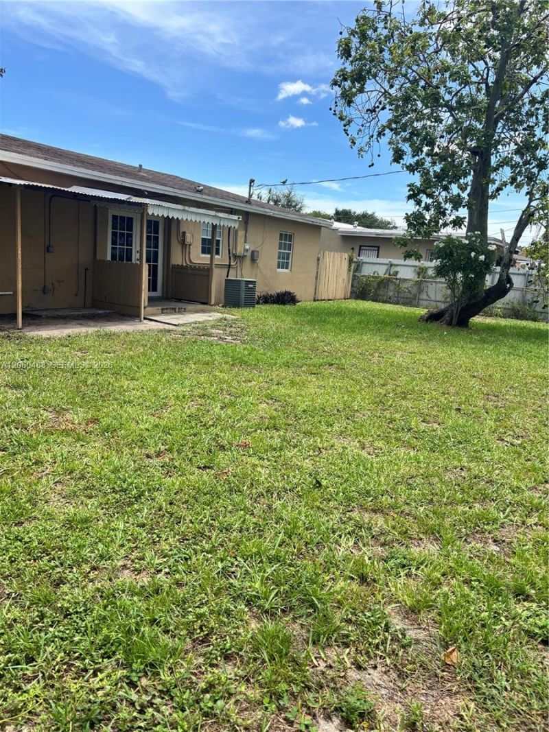 8924 NW 35th Ct, Unit 8924, Miami, FL 33147 Photo
