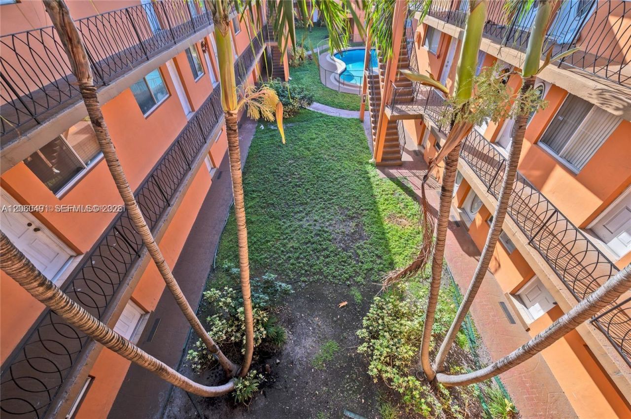 2330 NW 11th St, Unit 47, Miami, FL 33125 Photo