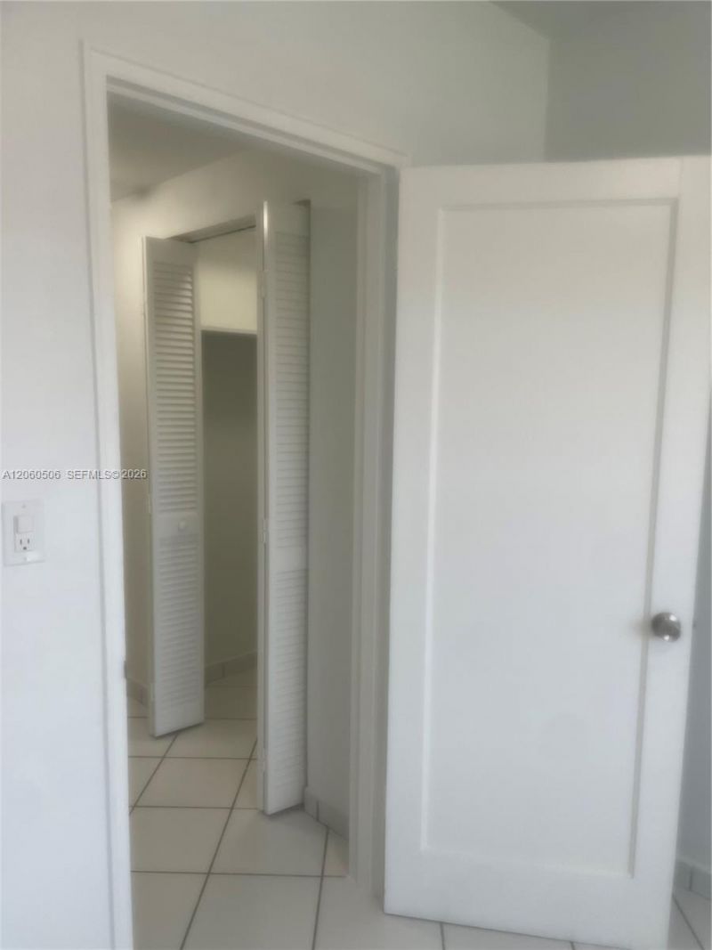 3430 SW 10th St , Unit 3, Miami, FL 33135 Photo