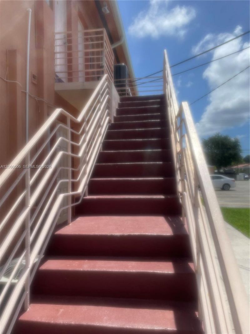 3430 SW 10th St , Unit 3, Miami, FL 33135 Photo
